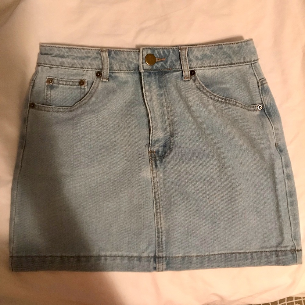 Forever 21 blue denim mini skirt